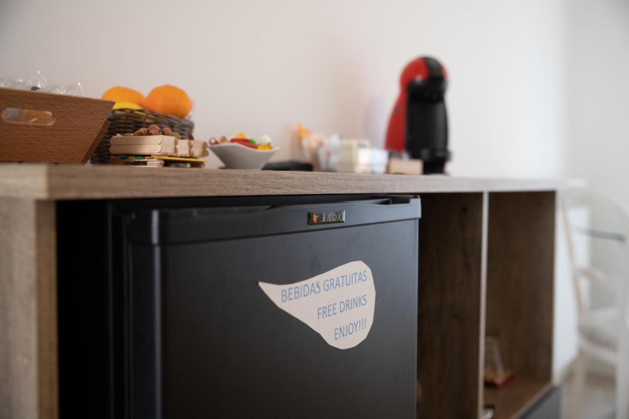 Hostal Puente De Hierro Logrono Ngoại thất bức ảnh