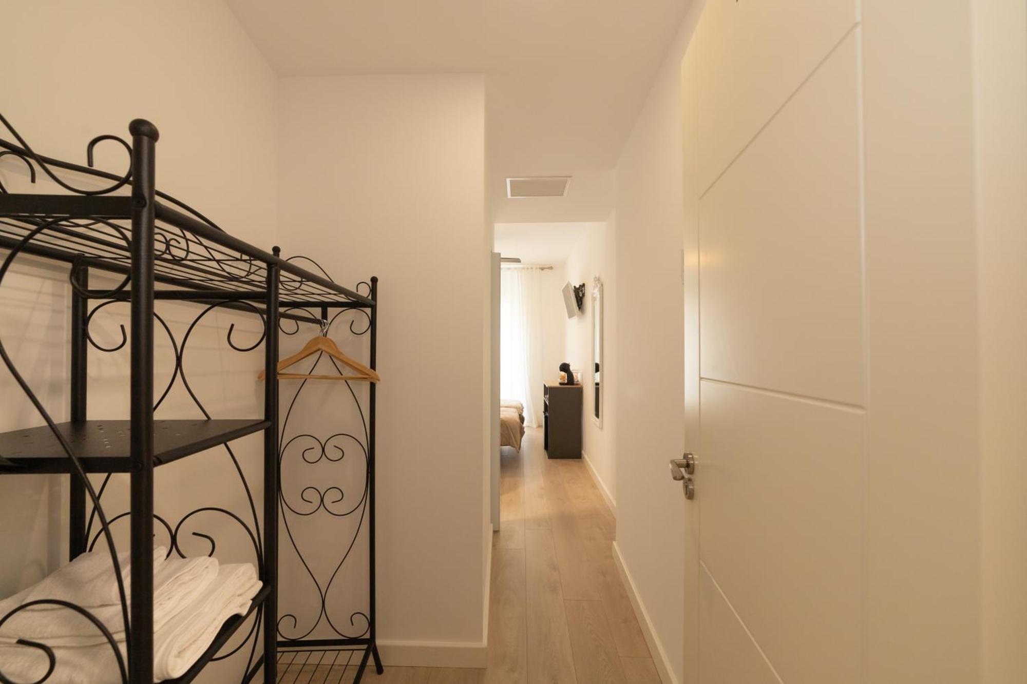 Hostal Puente De Hierro Logrono Phòng bức ảnh